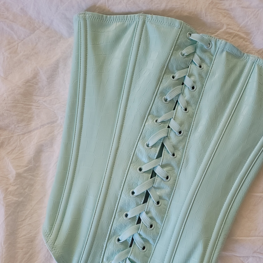 {SAVAGE FENTY} corset